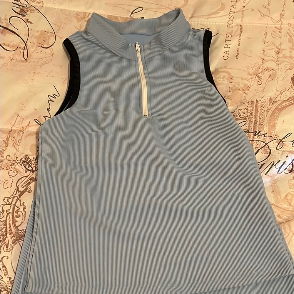 Lainsnow sleeveless top and bottom golf set size small